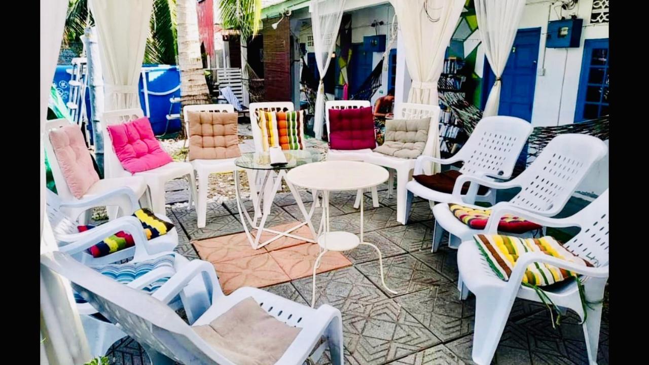 Dar Yasmine Motel Pantai Cenang  Kültér fotó