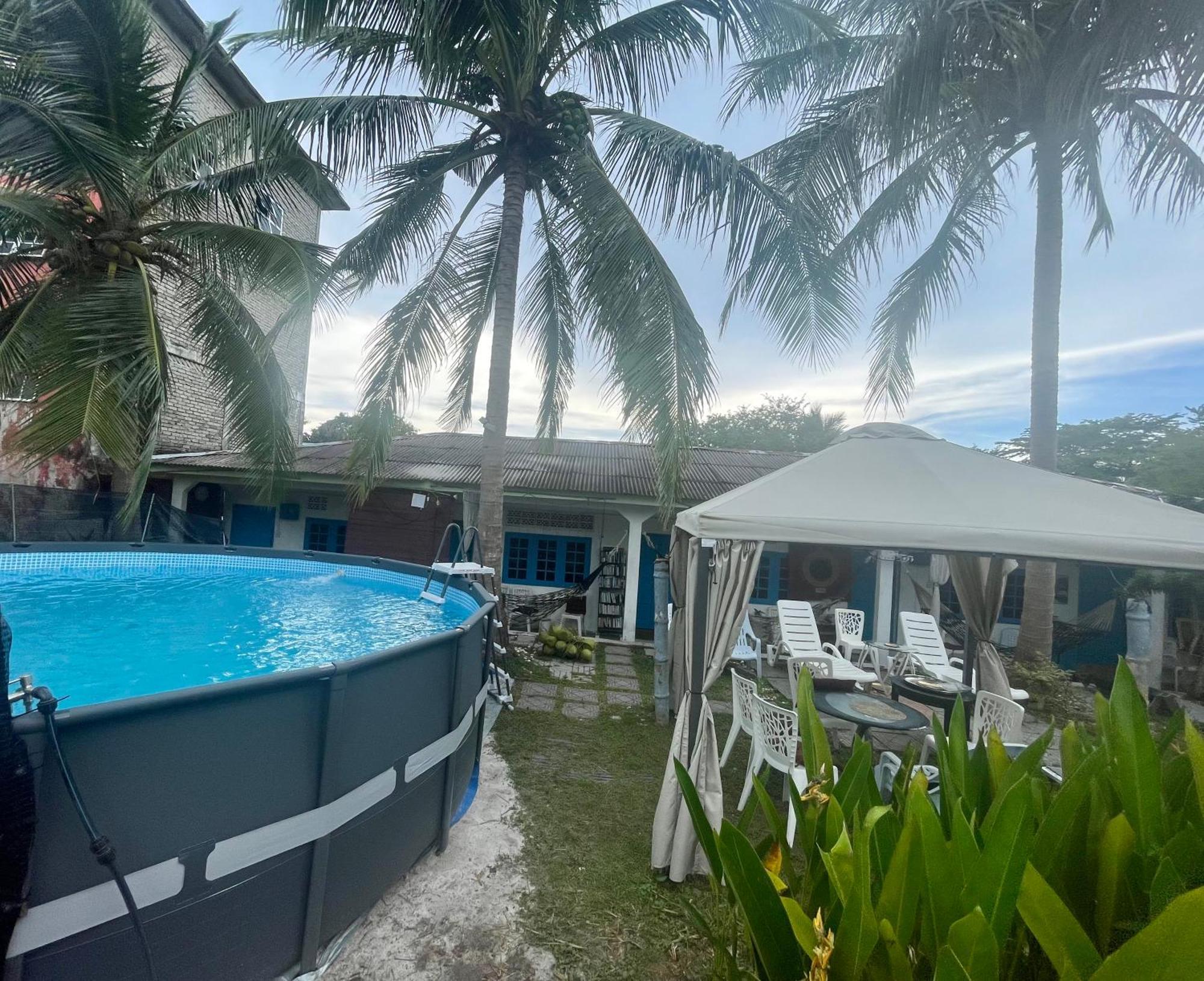 Dar Yasmine Motel Pantai Cenang  Kültér fotó